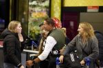 Schiphol 19 december 2022
Scheidsrechter Pol v Boekel arriveert op schiphol na de WK Voetbalin Qatar. Zijn dochters wachten hem op.