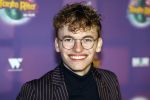 Amsterdam 17 december 2022
Premiere het feest van tante Ria in Pathe Noord .
Cast bestaat oa uit Najib Amhali Tooske Ragas Edo Brunner Edsilia Rombley Jack v gelder Pim Muda Thimo v Haaren  Ridder v Kooten Esther Mbire en Piet Tomassen. Remi de Smet