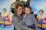 Amsterdam 17 december 2022
Premiere het feest van tante Ria in Pathe Noord .
Cast bestaat oa uit Najib Amhali Tooske Ragas Edo Brunner Edsilia Rombley Jack v gelder Pim Muda Thimo v Haare Renee Gunning kwam met haar zoontje en nichtje