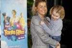 Amsterdam 17 december 2022
Premiere het feest van tante Ria in Pathe Noord .
Cast bestaat oa uit Najib Amhali Tooske Ragas Edo Brunner Edsilia Rombley Jack v gelder Pim Muda Thimo v Haare Renee Gunning kwam met haar zoontje en nichtje