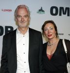 Rotterdam 12 december 2022
Premiere Ome Cor in het oude luxor theater.
Stefan de Walle en partner Esther Scheldwacht