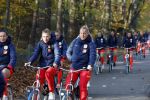Zeist 14 november 2022
Het Nederlands vrouwen elftal vertrekt met fiets naar training onder leiding van Andries Jonker .Stefanie v d Gragt