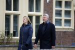 Amsterdam 4 december 2022
Sybrand Niessen en zijn vrouw aan het wandelen door Amsterdam zuid.