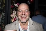 IJsselstin 27 november 2023
Boekpresentatie Glenn Helder . Wesley Sneijder krijgt het eerste exemplaar.
Andy v d Meijde