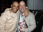 IJsselstin 27 november 2023
Boekpresentatie Glenn Helder . Wesley Sneijder krijgt het eerste exemplaar.
Andy v d Meijde