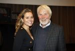 Amsterdam 20 november 2023
Presentatie boek Dag EEN in hotel 27 in Amsterdam.
Eigenaar van dag een zijn Patrick Janssen en zijn vrouw Babette Janssen . Babette Janssen en haar vader