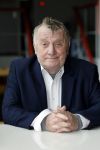 Hilversum 19 november 2023
Presentatie kijkbuisvrienden met oa Loeki Knol
Tony Neef
Maroesja Lacunes
Barrie Stevens
Bram Biesterveld.
Ydwer Bosma is de producent.