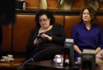 Den Haag 13 november 2023
In aanloop naar de Tweede Kamerverkiezingen organiseren de vrouwenbladen Libelle, Margriet, Flair en Nouveau gezamenlijk het VerkiezingscafÃ©. De vier hoofdredacteuren verwelkomen prominente vrouwen op de kieslijst van de grootste politieke partijen.
Op maandag 13 november 2023 gaan vooraanstaande vrouwelijke politici van verschillende partijen met elkaar in debat, onder leiding van journaliste Diana Matroos. Hoofdredacteuren Hilmar Mulder (Libelle), Helene van Santen (Margriet), Marije Veerman (Flair) en Claudia Straatmans (Nouveau) praten met hen over de belangrijkste themaâ€™s die hun lezeressen aangaan.
De volgende vrouwelijke politici schuiven aan om te vertellen waarvoor zij staan tijdens de Tweede Kamerverkiezingen: Sophie Hermans (VVD), Caroline van der Plas (BBB), Lisa Westerveld (GroenLinks/PvdA), Hilde Palland (CDA), JoÃ«lle Gooijer (ChristenUnie), Anne-Marijke Podt (D66) en Lilian Marijnissen (SP). Alles speelt zich af bij Dudok.