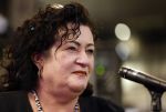Den Haag 13 november 2023
In aanloop naar de Tweede Kamerverkiezingen organiseren de vrouwenbladen Libelle, Margriet, Flair en Nouveau gezamenlijk het VerkiezingscafÃ©. De vier hoofdredacteuren verwelkomen prominente vrouwen op de kieslijst van de grootste politieke partijen.
Op maandag 13 november 2023 gaan vooraanstaande vrouwelijke politici van verschillende partijen met elkaar in debat, onder leiding van journaliste Diana Matroos. Hoofdredacteuren Hilmar Mulder (Libelle), Helene van Santen (Margriet), Marije Veerman (Flair) en Claudia Straatmans (Nouveau) praten met hen over de belangrijkste themaâ€™s die hun lezeressen aangaan.
De volgende vrouwelijke politici schuiven aan om te vertellen waarvoor zij staan tijdens de Tweede Kamerverkiezingen: Sophie Hermans (VVD), Caroline van der Plas (BBB), Lisa Westerveld (GroenLinks/PvdA), Hilde Palland (CDA), JoÃ«lle Gooijer (ChristenUnie), Anne-Marijke Podt (D66) en Lilian Marijnissen (SP). Alles speelt zich af bij Dudok.