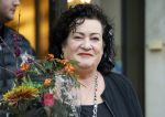 Den Haag 13 november 2023
In aanloop naar de Tweede Kamerverkiezingen organiseren de vrouwenbladen Libelle, Margriet, Flair en Nouveau gezamenlijk het VerkiezingscafÃ©. De vier hoofdredacteuren verwelkomen prominente vrouwen op de kieslijst van de grootste politieke partijen.
Op maandag 13 november 2023 gaan vooraanstaande vrouwelijke politici van verschillende partijen met elkaar in debat, onder leiding van journaliste Diana Matroos. Hoofdredacteuren Hilmar Mulder (Libelle), Helene van Santen (Margriet), Marije Veerman (Flair) en Claudia Straatmans (Nouveau) praten met hen over de belangrijkste themaâ€™s die hun lezeressen aangaan.
De volgende vrouwelijke politici schuiven aan om te vertellen waarvoor zij staan tijdens de Tweede Kamerverkiezingen: Sophie Hermans (VVD), Caroline van der Plas (BBB), Lisa Westerveld (GroenLinks/PvdA), Hilde Palland (CDA), JoÃ«lle Gooijer (ChristenUnie), Anne-Marijke Podt (D66) en Lilian Marijnissen (SP). Alles speelt zich af bij Dudok.