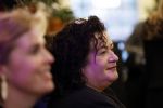 Den Haag 13 november 2023
In aanloop naar de Tweede Kamerverkiezingen organiseren de vrouwenbladen Libelle, Margriet, Flair en Nouveau gezamenlijk het VerkiezingscafÃ©. De vier hoofdredacteuren verwelkomen prominente vrouwen op de kieslijst van de grootste politieke partijen.
Op maandag 13 november 2023 gaan vooraanstaande vrouwelijke politici van verschillende partijen met elkaar in debat, onder leiding van journaliste Diana Matroos. Hoofdredacteuren Hilmar Mulder (Libelle), Helene van Santen (Margriet), Marije Veerman (Flair) en Claudia Straatmans (Nouveau) praten met hen over de belangrijkste themaâ€™s die hun lezeressen aangaan.
De volgende vrouwelijke politici schuiven aan om te vertellen waarvoor zij staan tijdens de Tweede Kamerverkiezingen: Sophie Hermans (VVD), Caroline van der Plas (BBB), Lisa Westerveld (GroenLinks/PvdA), Hilde Palland (CDA), JoÃ«lle Gooijer (ChristenUnie), Anne-Marijke Podt (D66) en Lilian Marijnissen (SP). Alles speelt zich af bij Dudok.