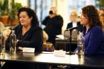 Den Haag 13 november 2023
In aanloop naar de Tweede Kamerverkiezingen organiseren de vrouwenbladen Libelle, Margriet, Flair en Nouveau gezamenlijk het VerkiezingscafÃ©. De vier hoofdredacteuren verwelkomen prominente vrouwen op de kieslijst van de grootste politieke partijen.
Op maandag 13 november 2023 gaan vooraanstaande vrouwelijke politici van verschillende partijen met elkaar in debat, onder leiding van journaliste Diana Matroos. Hoofdredacteuren Hilmar Mulder (Libelle), Helene van Santen (Margriet), Marije Veerman (Flair) en Claudia Straatmans (Nouveau) praten met hen over de belangrijkste themaâ€™s die hun lezeressen aangaan.
De volgende vrouwelijke politici schuiven aan om te vertellen waarvoor zij staan tijdens de Tweede Kamerverkiezingen: Sophie Hermans (VVD), Caroline van der Plas (BBB), Lisa Westerveld (GroenLinks/PvdA), Hilde Palland (CDA), JoÃ«lle Gooijer (ChristenUnie), Anne-Marijke Podt (D66) en Lilian Marijnissen (SP). Alles speelt zich af bij Dudok.