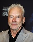 Zaandam 26 november 2023
Premiere van murder on the orient ezpress in het zaantheater. Cees heyne met partner