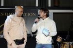 IJsselstin 27 november 2023
Boekpresentatie Glenn Helder . Wesley Sneijder krijgt het eerste exemplaar.
