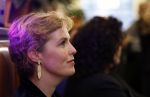 Den Haag 13 november 2023
In aanloop naar de Tweede Kamerverkiezingen organiseren de vrouwenbladen Libelle, Margriet, Flair en Nouveau gezamenlijk het VerkiezingscafÃ©. De vier hoofdredacteuren verwelkomen prominente vrouwen op de kieslijst van de grootste politieke partijen.
Op maandag 13 november 2023 gaan vooraanstaande vrouwelijke politici van verschillende partijen met elkaar in debat, onder leiding van journaliste Diana Matroos. Hoofdredacteuren Hilmar Mulder (Libelle), Helene van Santen (Margriet), Marije Veerman (Flair) en Claudia Straatmans (Nouveau) praten met hen over de belangrijkste themaâ€™s die hun lezeressen aangaan.
De volgende vrouwelijke politici schuiven aan om te vertellen waarvoor zij staan tijdens de Tweede Kamerverkiezingen: Sophie Hermans (VVD), Caroline van der Plas (BBB), Lisa Westerveld (GroenLinks/PvdA), Hilde Palland (CDA), JoÃ«lle Gooijer (ChristenUnie), Anne-Marijke Podt (D66) en Lilian Marijnissen (SP). Alles speelt zich af bij Dudok.