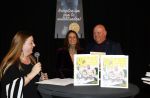 Asten 2 november 2023
Boekpresentatie Peter Gillis op park Prinsesmeer.
Aanwezig vriendin Wendy v Hout en zijn kinderen Mark Inge en Ruud . Mark Baanders reikte het eerste boek uit.