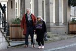 Amsterdam 30 november 2023
Jeroen Krabben en zijn vrouw Herma Krabbe in hun biro onderweg naar het Waldorf Astoria Hotel.