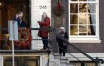 Amsterdam 30 november 2023
Jeroen Krabben en zijn vrouw Herma Krabbe in hun biro onderweg naar het Waldorf Astoria Hotel.