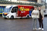 Scheveningen 23 november 2023
John de Bever en Kees de Bever ( Kees Stevens) voor hun camper bij het circustheater.