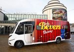 Scheveningen 23 november 2023
John de Bever en Kees de Bever ( Kees Stevens) voor hun camper bij het circustheater.