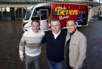 Scheveningen 23 november 2023
John de Bever en Kees de Bever voor hun camper bij het circustheater. Coen van Holland Sport caravans