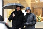 Amsterdm 18 november 2023
Leco van Zadelhoff  met partner Carlos in de regen in Amsterdam zuid.