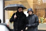 Amsterdm 18 november 2023
Leco van Zadelhoff  met partner Carlos in de regen in Amsterdam zuid.