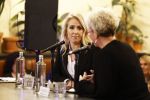 Den Haag 13 november 2023
In aanloop naar de Tweede Kamerverkiezingen organiseren de vrouwenbladen Libelle, Margriet, Flair en Nouveau gezamenlijk het VerkiezingscafÃ©. De vier hoofdredacteuren verwelkomen prominente vrouwen op de kieslijst van de grootste politieke partijen.
Op maandag 13 november 2023 gaan vooraanstaande vrouwelijke politici van verschillende partijen met elkaar in debat, onder leiding van journaliste Diana Matroos. Hoofdredacteuren Hilmar Mulder (Libelle), Helene van Santen (Margriet), Marije Veerman (Flair) en Claudia Straatmans (Nouveau) praten met hen over de belangrijkste themaâ€™s die hun lezeressen aangaan.
De volgende vrouwelijke politici schuiven aan om te vertellen waarvoor zij staan tijdens de Tweede Kamerverkiezingen: Sophie Hermans (VVD), Caroline van der Plas (BBB), Lisa Westerveld (GroenLinks/PvdA), Hilde Palland (CDA), JoÃ«lle Gooijer (ChristenUnie), Anne-Marijke Podt (D66) en Lilian Marijnissen (SP). Alles speelt zich af bij Dudok.