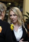 Den Haag 13 november 2023
In aanloop naar de Tweede Kamerverkiezingen organiseren de vrouwenbladen Libelle, Margriet, Flair en Nouveau gezamenlijk het VerkiezingscafÃ©. De vier hoofdredacteuren verwelkomen prominente vrouwen op de kieslijst van de grootste politieke partijen.
Op maandag 13 november 2023 gaan vooraanstaande vrouwelijke politici van verschillende partijen met elkaar in debat, onder leiding van journaliste Diana Matroos. Hoofdredacteuren Hilmar Mulder (Libelle), Helene van Santen (Margriet), Marije Veerman (Flair) en Claudia Straatmans (Nouveau) praten met hen over de belangrijkste themaâ€™s die hun lezeressen aangaan.
De volgende vrouwelijke politici schuiven aan om te vertellen waarvoor zij staan tijdens de Tweede Kamerverkiezingen: Sophie Hermans (VVD), Caroline van der Plas (BBB), Lisa Westerveld (GroenLinks/PvdA), Hilde Palland (CDA), JoÃ«lle Gooijer (ChristenUnie), Anne-Marijke Podt (D66) en Lilian Marijnissen (SP). Alles speelt zich af bij Dudok.