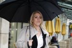 Den Haag 13 november 2023
In aanloop naar de Tweede Kamerverkiezingen organiseren de vrouwenbladen Libelle, Margriet, Flair en Nouveau gezamenlijk het VerkiezingscafÃ©. De vier hoofdredacteuren verwelkomen prominente vrouwen op de kieslijst van de grootste politieke partijen.
Op maandag 13 november 2023 gaan vooraanstaande vrouwelijke politici van verschillende partijen met elkaar in debat, onder leiding van journaliste Diana Matroos. Hoofdredacteuren Hilmar Mulder (Libelle), Helene van Santen (Margriet), Marije Veerman (Flair) en Claudia Straatmans (Nouveau) praten met hen over de belangrijkste themaâ€™s die hun lezeressen aangaan.
De volgende vrouwelijke politici schuiven aan om te vertellen waarvoor zij staan tijdens de Tweede Kamerverkiezingen: Sophie Hermans (VVD), Caroline van der Plas (BBB), Lisa Westerveld (GroenLinks/PvdA), Hilde Palland (CDA), JoÃ«lle Gooijer (ChristenUnie), Anne-Marijke Podt (D66) en Lilian Marijnissen (SP). Alles speelt zich af bij Dudok.