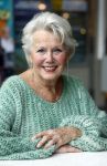 Hilversum 19 november 2023
Presentatie kijkbuisvrienden met oa Loeki Knol
Tony Neef
Maroesja Lacunes
Barrie Stevens
Bram Biesterveld.
Ydwer Bosma is de producent.