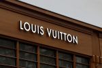 Amsterdam 23 november 2023
De nieuwe Louis Vuitton winkel op de pc hooftstraat is bijna klaar.