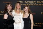 Amsterdam 14 november 2023
Premiere the hungar games . Nienke Romer met dochters