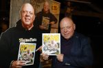 Asten 2 november 2023
Boekpresentatie Peter Gillis op park Prinsesmeer.
Aanwezig vriendin Wendy v Hout en zijn kinderen Mark Inge en Ruud . Mark Baanders reikte het eerste boek uit.