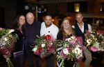 Asten 2 november 2023
Boekpresentatie Peter Gillis op park Prinsesmeer.
Aanwezig vriendin Wendy v Hout en zijn kinderen Mark Inge en Ruud . Mark Baanders reikte het eerste boek uit.