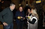Asten 2 november 2023
Boekpresentatie Peter Gillis op park Prinsesmeer.
Aanwezig vriendin Wendy v Hout en zijn kinderen Mark Inge en Ruud . Mark Baanders reikte het eerste boek uit.