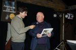 Asten 2 november 2023
Boekpresentatie Peter Gillis op park Prinsesmeer.
Aanwezig vriendin Wendy v Hout en zijn kinderen Mark Inge en Ruud . Mark Baanders reikte het eerste boek uit.