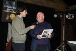 Asten 2 november 2023
Boekpresentatie Peter Gillis op park Prinsesmeer.
Aanwezig vriendin Wendy v Hout en zijn kinderen Mark Inge en Ruud . Mark Baanders reikte het eerste boek uit.