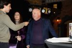 Asten 2 november 2023
Boekpresentatie Peter Gillis op park Prinsesmeer.
Aanwezig vriendin Wendy v Hout en zijn kinderen Mark Inge en Ruud . Mark Baanders reikte het eerste boek uit.