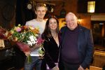 Asten 2 november 2023
Boekpresentatie Peter Gillis op park Prinsesmeer.
Aanwezig vriendin Wendy v Hout en zijn kinderen Mark Inge en Ruud . Mark Baanders reikte het eerste boek uit.