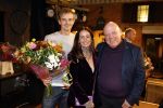 Asten 2 november 2023
Boekpresentatie Peter Gillis op park Prinsesmeer.
Aanwezig vriendin Wendy v Hout en zijn kinderen Mark Inge en Ruud . Mark Baanders reikte het eerste boek uit.