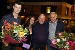 Asten 2 november 2023
Boekpresentatie Peter Gillis op park Prinsesmeer.
Aanwezig vriendin Wendy v Hout en zijn kinderen Mark Inge en Ruud . Mark Baanders reikte het eerste boek uit.
