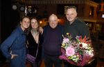Asten 2 november 2023
Boekpresentatie Peter Gillis op park Prinsesmeer.
Aanwezig vriendin Wendy v Hout en zijn kinderen Mark Inge en Ruud . Mark Baanders reikte het eerste boek uit.