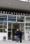 Utrecht 9 november 2023
Rechtszaak Peter Gillis tegen Nicole Kremers bij de rechtbank in Utrecht . Wendy v Hout en Marc Gillis waren ook aanwezig . Danny Snijders is de advocaat van Peter Gillis.