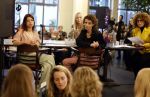 Den Haag 13 november 2023
In aanloop naar de Tweede Kamerverkiezingen organiseren de vrouwenbladen Libelle, Margriet, Flair en Nouveau gezamenlijk het VerkiezingscafÃ©. De vier hoofdredacteuren verwelkomen prominente vrouwen op de kieslijst van de grootste politieke partijen.
Op maandag 13 november 2023 gaan vooraanstaande vrouwelijke politici van verschillende partijen met elkaar in debat, onder leiding van journaliste Diana Matroos. Hoofdredacteuren Hilmar Mulder (Libelle), Helene van Santen (Margriet), Marije Veerman (Flair) en Claudia Straatmans (Nouveau) praten met hen over de belangrijkste themaâ€™s die hun lezeressen aangaan.
De volgende vrouwelijke politici schuiven aan om te vertellen waarvoor zij staan tijdens de Tweede Kamerverkiezingen: Sophie Hermans (VVD), Caroline van der Plas (BBB), Lisa Westerveld (GroenLinks/PvdA), Hilde Palland (CDA), JoÃ«lle Gooijer (ChristenUnie), Anne-Marijke Podt (D66) en Lilian Marijnissen (SP). Alles speelt zich af bij Dudok.