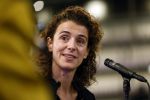 Den Haag 13 november 2023
In aanloop naar de Tweede Kamerverkiezingen organiseren de vrouwenbladen Libelle, Margriet, Flair en Nouveau gezamenlijk het VerkiezingscafÃ©. De vier hoofdredacteuren verwelkomen prominente vrouwen op de kieslijst van de grootste politieke partijen.
Op maandag 13 november 2023 gaan vooraanstaande vrouwelijke politici van verschillende partijen met elkaar in debat, onder leiding van journaliste Diana Matroos. Hoofdredacteuren Hilmar Mulder (Libelle), Helene van Santen (Margriet), Marije Veerman (Flair) en Claudia Straatmans (Nouveau) praten met hen over de belangrijkste themaâ€™s die hun lezeressen aangaan.
De volgende vrouwelijke politici schuiven aan om te vertellen waarvoor zij staan tijdens de Tweede Kamerverkiezingen: Sophie Hermans (VVD), Caroline van der Plas (BBB), Lisa Westerveld (GroenLinks/PvdA), Hilde Palland (CDA), JoÃ«lle Gooijer (ChristenUnie), Anne-Marijke Podt (D66) en Lilian Marijnissen (SP). Alles speelt zich af bij Dudok.