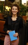 Den Haag 13 november 2023
In aanloop naar de Tweede Kamerverkiezingen organiseren de vrouwenbladen Libelle, Margriet, Flair en Nouveau gezamenlijk het VerkiezingscafÃ©. De vier hoofdredacteuren verwelkomen prominente vrouwen op de kieslijst van de grootste politieke partijen.
Op maandag 13 november 2023 gaan vooraanstaande vrouwelijke politici van verschillende partijen met elkaar in debat, onder leiding van journaliste Diana Matroos. Hoofdredacteuren Hilmar Mulder (Libelle), Helene van Santen (Margriet), Marije Veerman (Flair) en Claudia Straatmans (Nouveau) praten met hen over de belangrijkste themaâ€™s die hun lezeressen aangaan.
De volgende vrouwelijke politici schuiven aan om te vertellen waarvoor zij staan tijdens de Tweede Kamerverkiezingen: Sophie Hermans (VVD), Caroline van der Plas (BBB), Lisa Westerveld (GroenLinks/PvdA), Hilde Palland (CDA), JoÃ«lle Gooijer (ChristenUnie), Anne-Marijke Podt (D66) en Lilian Marijnissen (SP). Alles speelt zich af bij Dudok.