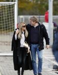 Amsterdam 11 november 2023
Damian v d Vaart in Ajax O18 tegen fc Den Haag op de toekomst. Zijn moeder Sylvie Meis en vriend Wim Beelen zijn aanwezig.