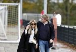 Amsterdam 11 november 2023
Damian v d Vaart in Ajax O18 tegen fc Den Haag op de toekomst. Zijn moeder Sylvie Meis en vriend Wim Beelen zijn aanwezig.
