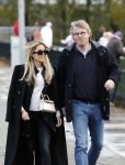 Amsterdam 11 november 2023
Damian v d Vaart in Ajax O18 tegen fc Den Haag op de toekomst. Zijn moeder Sylvie Meis en vriend Wim Beelen zijn aanwezig.